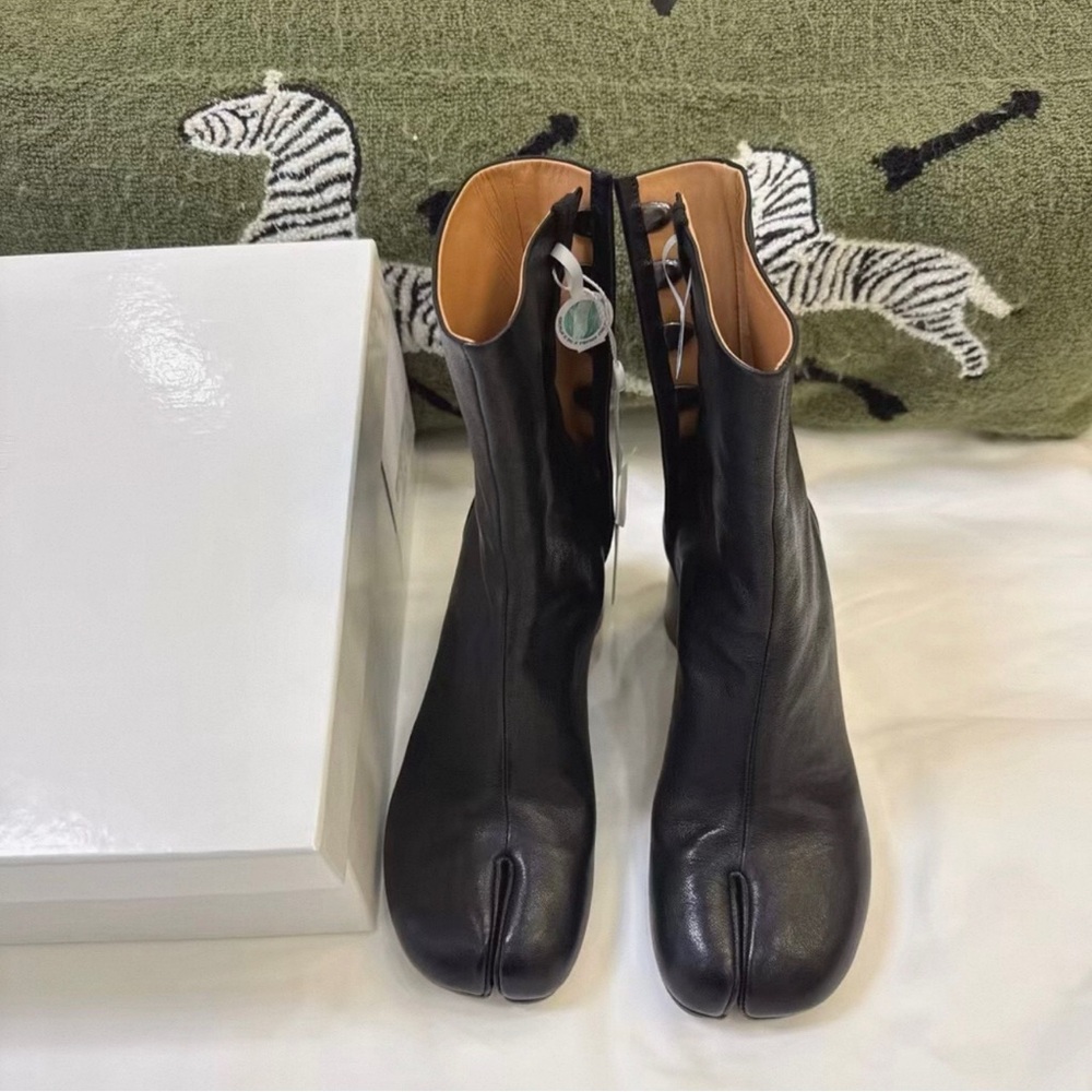Maison Martin Margiela Black Split-Toe Ankle Boots